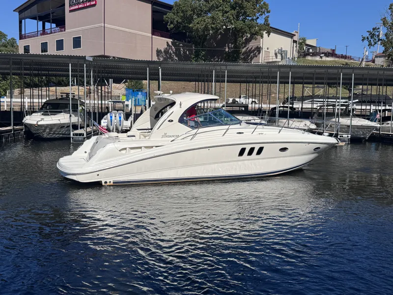Slide: The Image of Sea Ray 38 Sundancer 2007 - 4