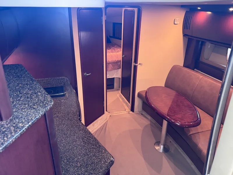 Slide: The Image of Sea Ray 38 Sundancer 2007 - 24