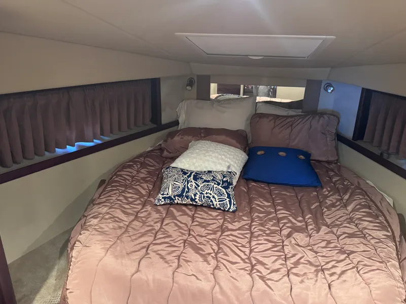 Slide: The Image of Sea Ray 38 Sundancer 2007 - 22