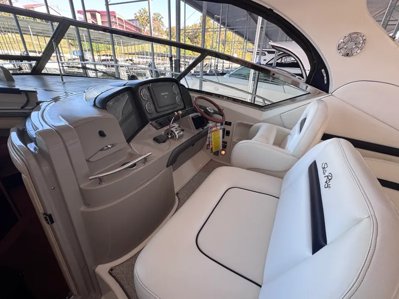 Slide: The Image of Sea Ray 38 Sundancer 2007 - 9