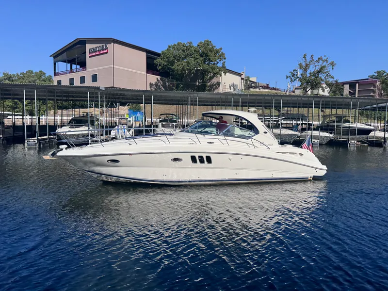 The Image of Sea Ray 38 Sundancer 2007 - 0