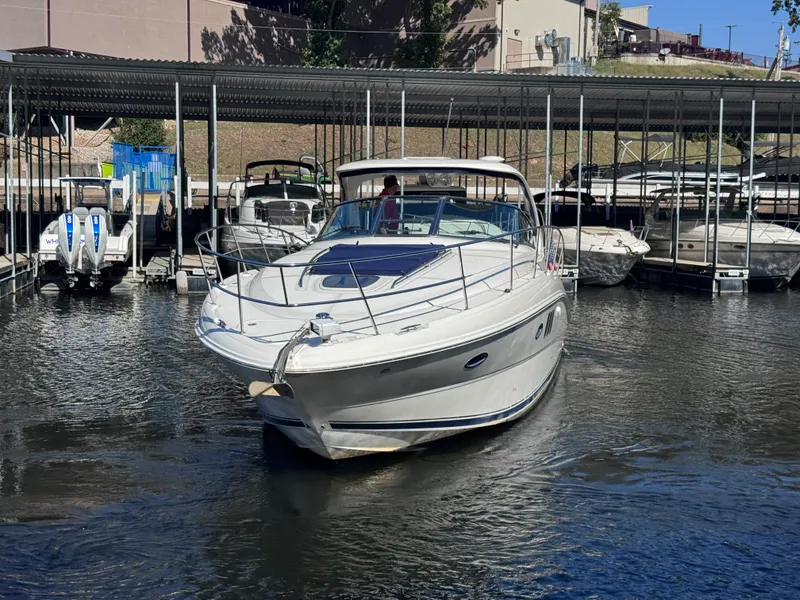 Slide: The Image of Sea Ray 38 Sundancer 2007 - 2