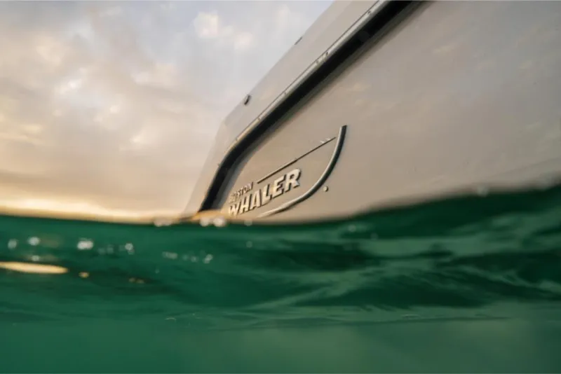 Slide: The Image of Boston Whaler 360 Outrage 2026 - 183