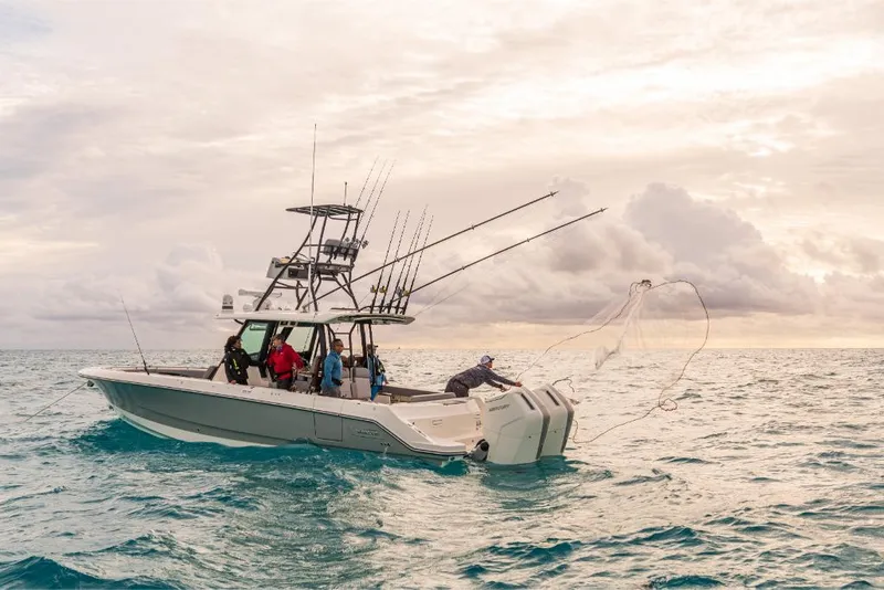 Slide: The Image of Boston Whaler 360 Outrage 2026 - 146