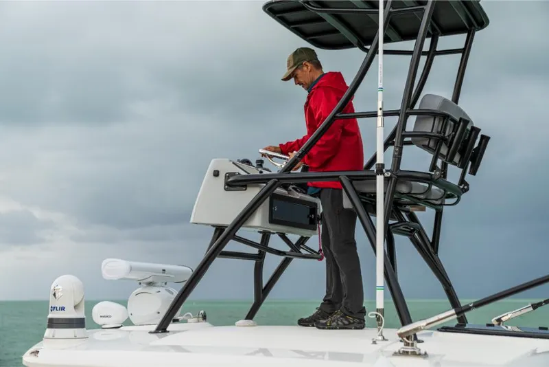 Slide: The Image of Boston Whaler 360 Outrage 2026 - 59