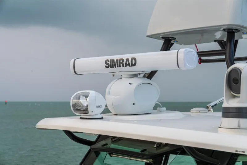 Slide: The Image of Boston Whaler 360 Outrage 2026 - 69