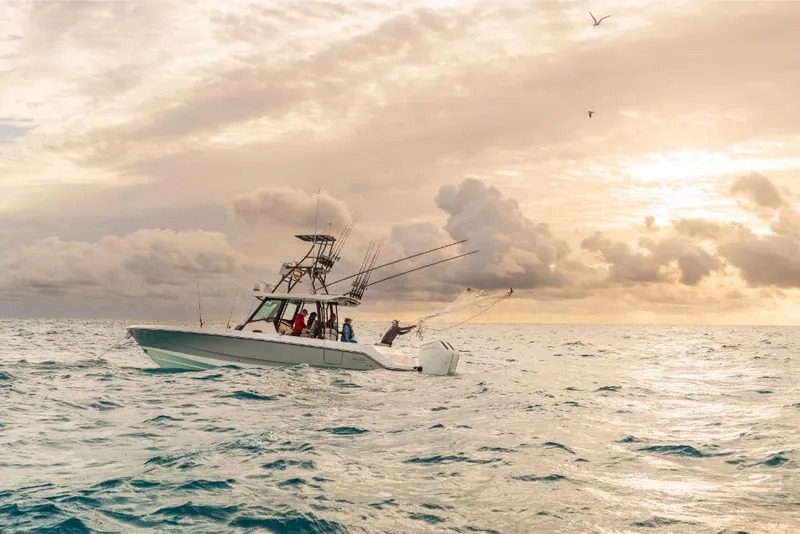 Slide: The Image of Boston Whaler 360 Outrage 2026 - 145