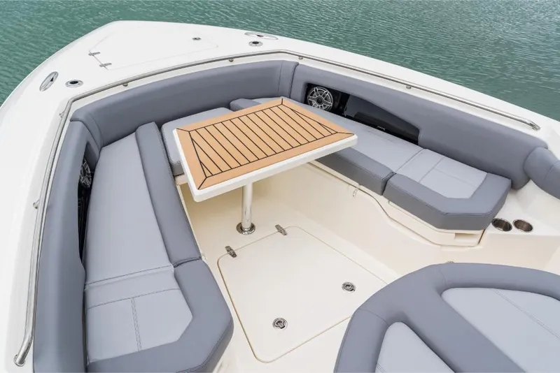Slide: The Image of Boston Whaler 360 Outrage 2026 - 117