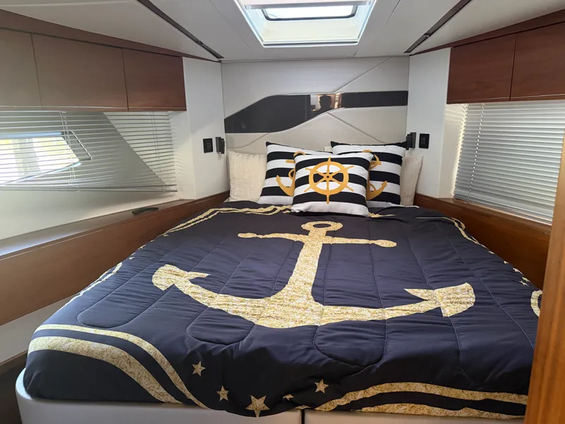 Slide: The Image of Sunseeker PREDATOR 55 2021 - 29