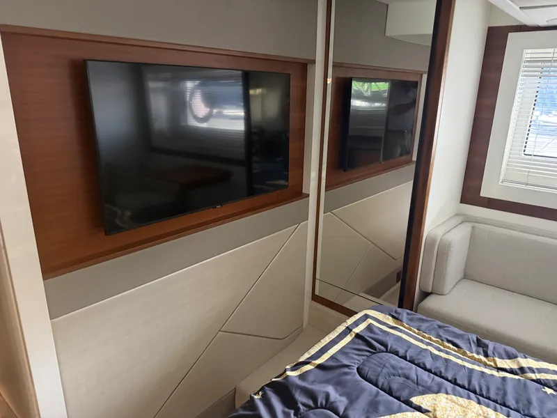 Slide: The Image of Sunseeker PREDATOR 55 2021 - 34