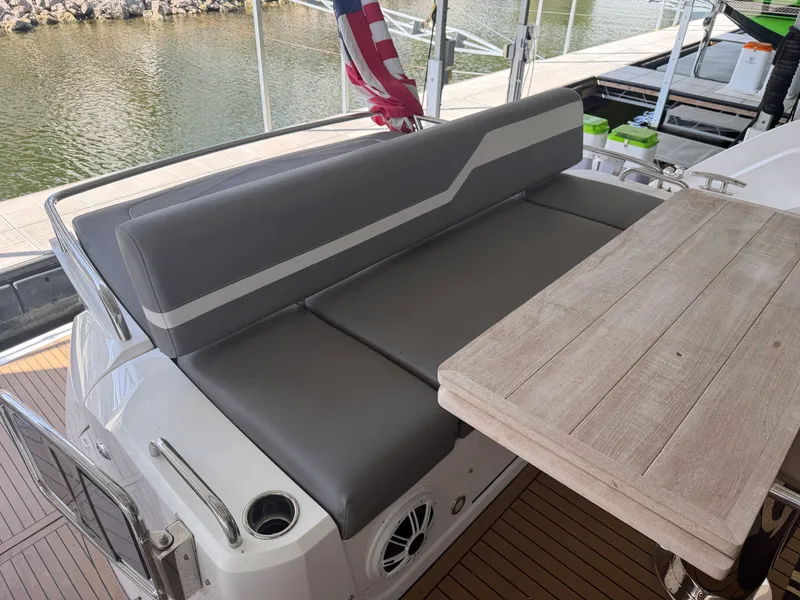 Slide: The Image of Sunseeker PREDATOR 55 2021 - 16