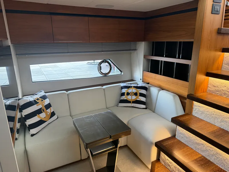 Slide: The Image of Sunseeker PREDATOR 55 2021 - 38