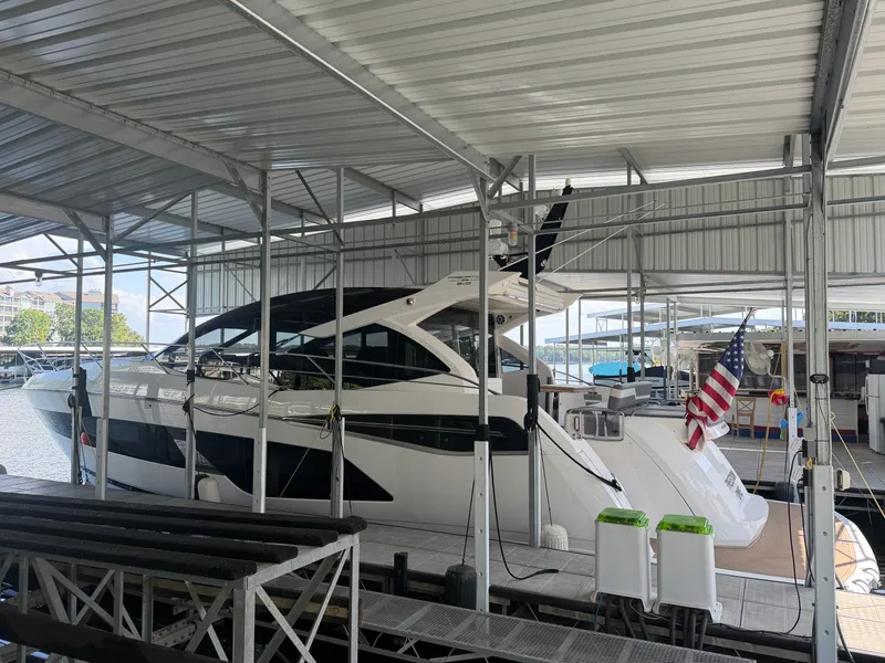 Slide: The Image of Sunseeker PREDATOR 55 2021 - 1