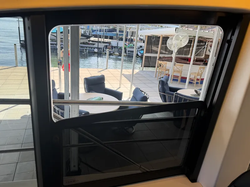 Slide: The Image of Sunseeker PREDATOR 55 2021 - 24
