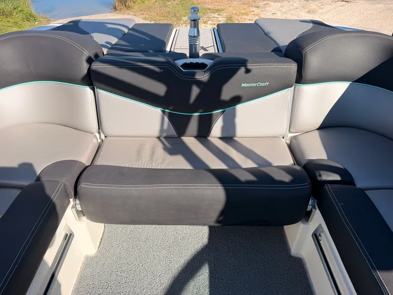 Slide: The Image of Mastercraft XT23 2017 - 19