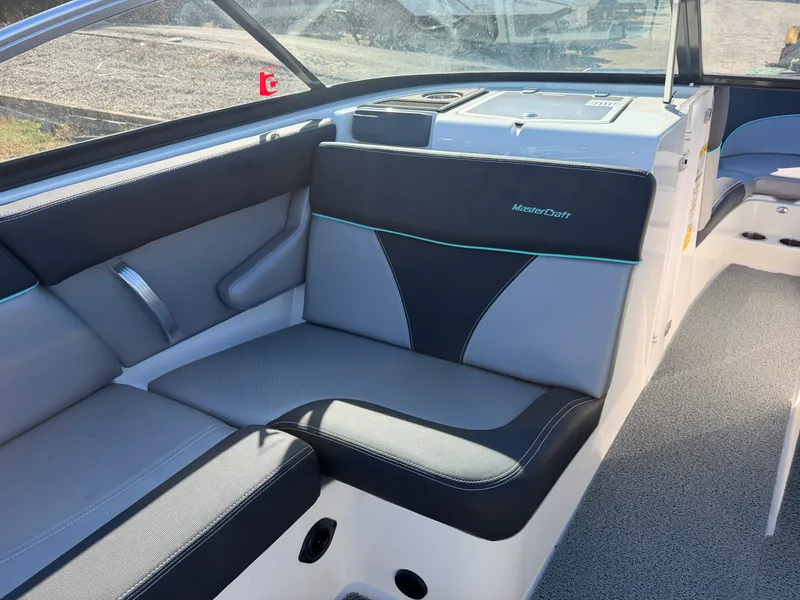 Slide: The Image of Mastercraft XT23 2017 - 26
