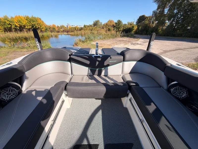 Slide: The Image of Mastercraft XT23 2017 - 16