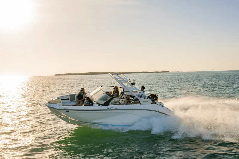 Slide: The Image of Yamaha 222S 2024 - 17