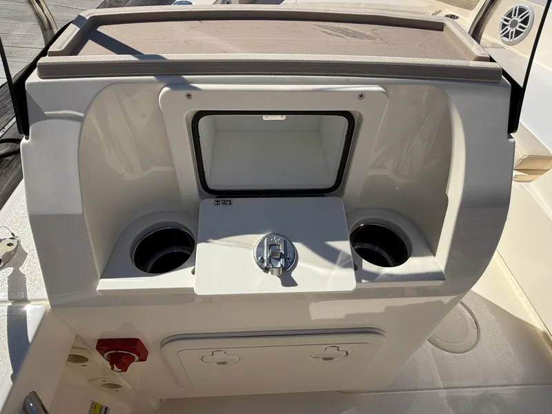 Slide: The Image of Scout 188 Sport Dorado 2027 - 19