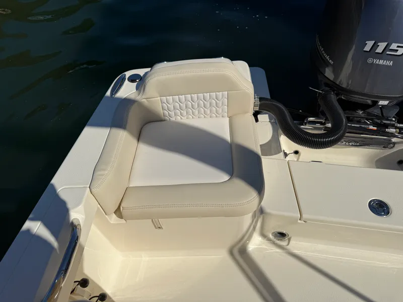 Slide: The Image of Scout 188 Sport Dorado 2027 - 10
