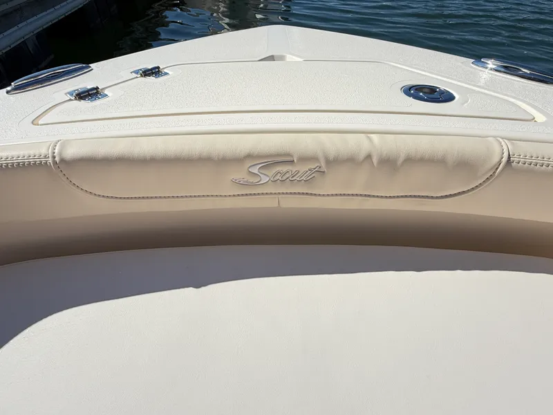 Slide: The Image of Scout 188 Sport Dorado 2027 - 23