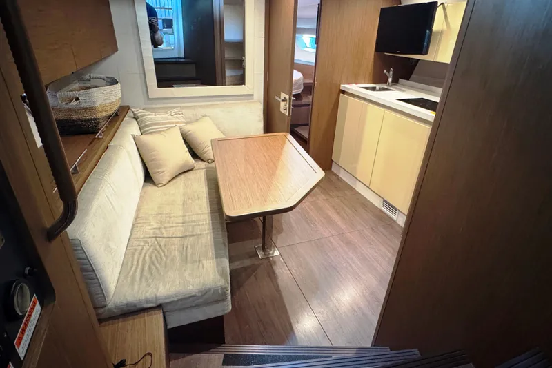Slide: The Image of Beneteau Gran Turismo 40 2016 - 19