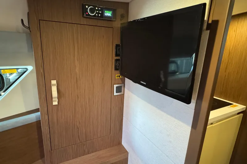 Slide: The Image of Beneteau Gran Turismo 40 2016 - 31