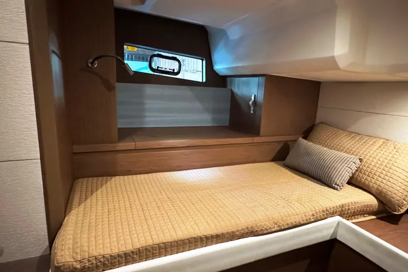 Slide: The Image of Beneteau Gran Turismo 40 2016 - 34