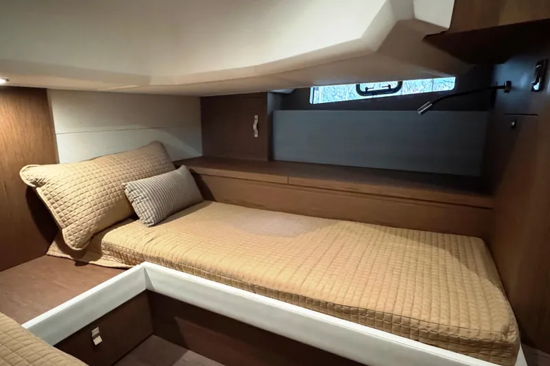 Slide: The Image of Beneteau Gran Turismo 40 2016 - 35