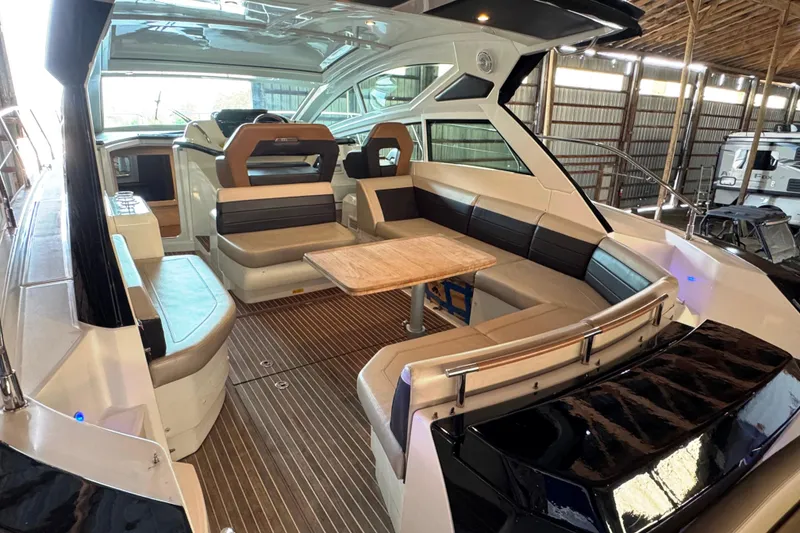 Slide: The Image of Beneteau Gran Turismo 40 2016 - 8