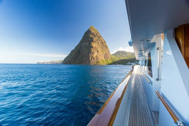 Slide: The Image of Palmer Johnson Pilothouse 1997 - 28