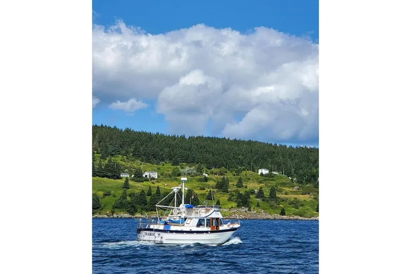 The Image of DeFever 40 Passage Maker Trawler Yacht 1974 - 0