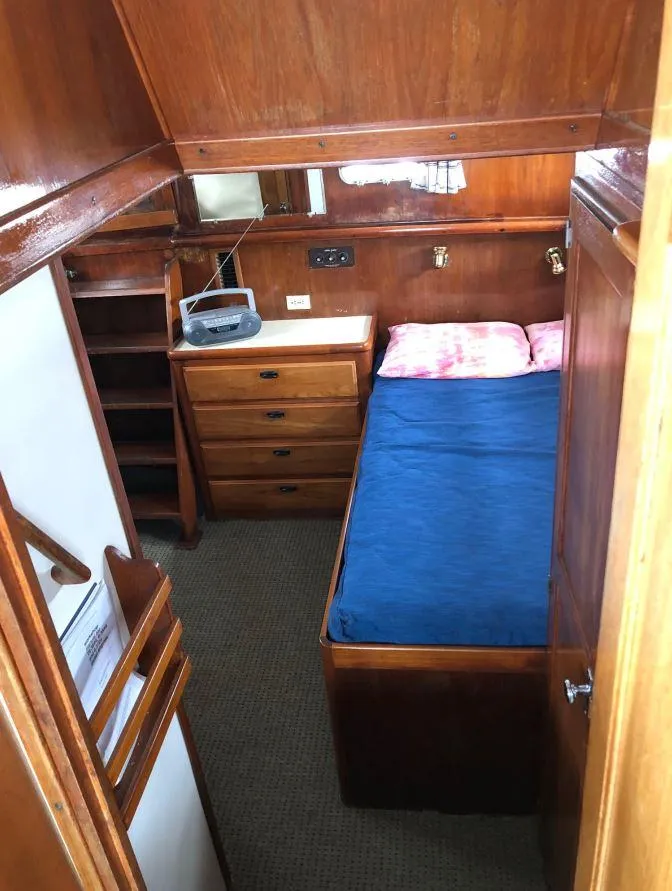 Slide: The Image of DeFever 40 Passage Maker Trawler Yacht 1974 - 5