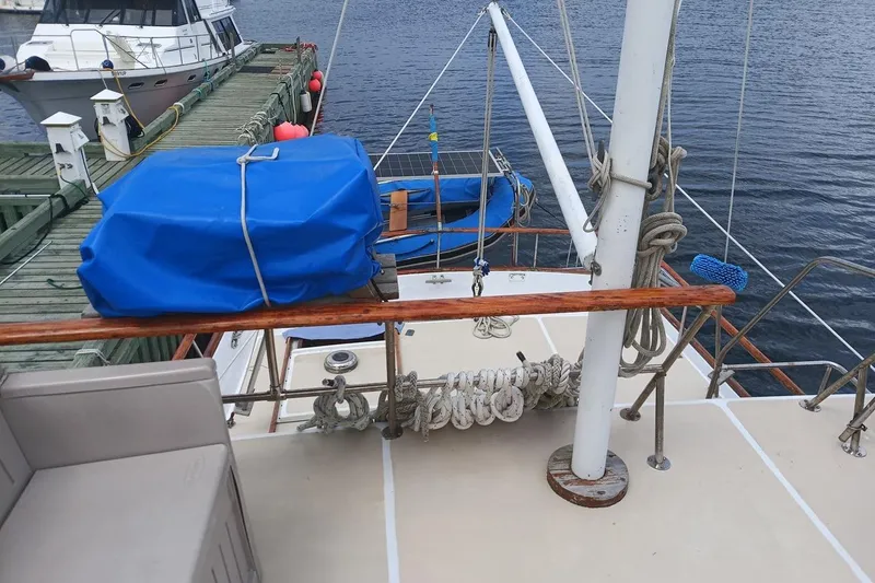 Slide: The Image of DeFever 40 Passage Maker Trawler Yacht 1974 - 9