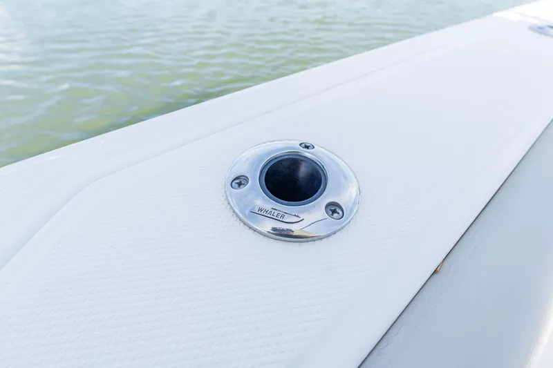 Slide: The Image of Boston Whaler 330 OUTRAGE 2022 - 25