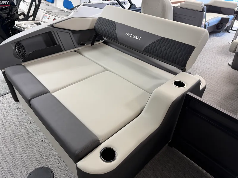 Slide: The Image of Sylvan R-22 CLZ DH 2027 - 27