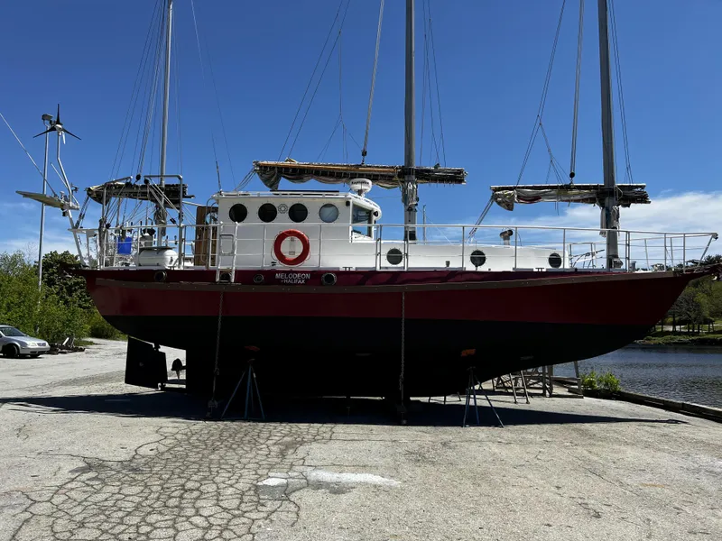 Slide: The Image of Custom Seakindly Marine Tucker 52 2006 - 10