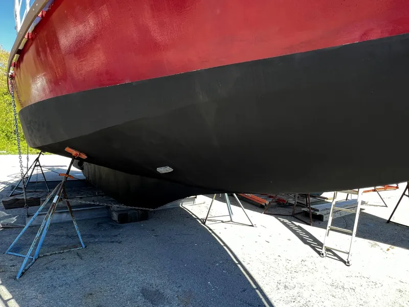 Slide: The Image of Custom Seakindly Marine Tucker 52 2006 - 18