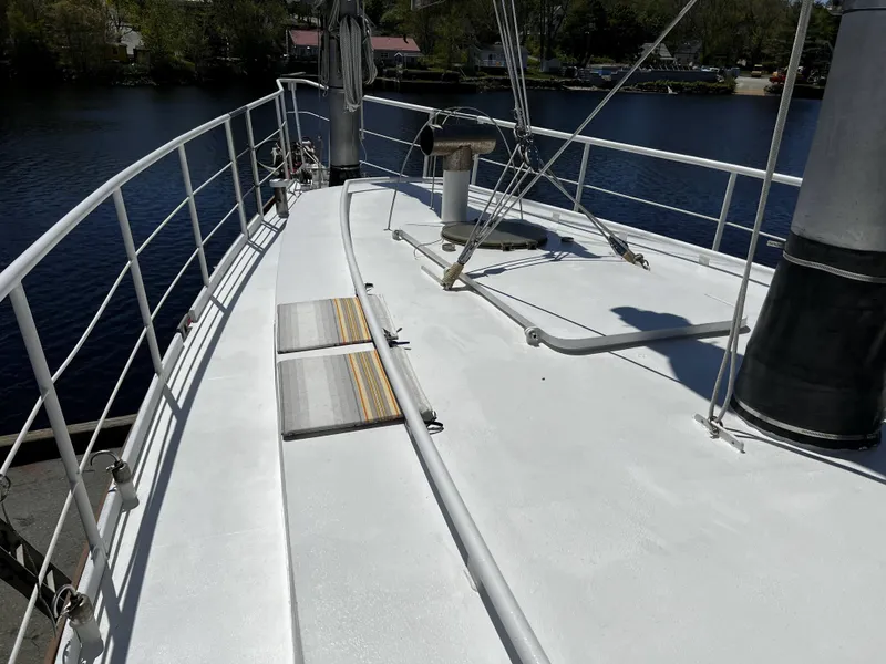 Slide: The Image of Custom Seakindly Marine Tucker 52 2006 - 27