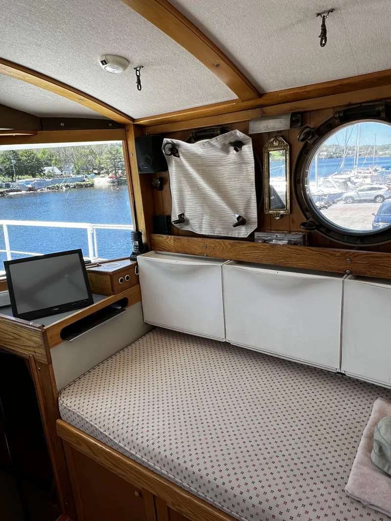 Slide: The Image of Custom Seakindly Marine Tucker 52 2006 - 48