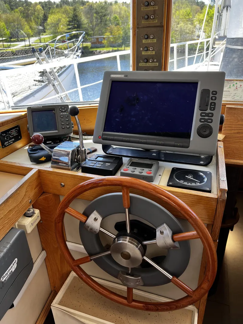Slide: The Image of Custom Seakindly Marine Tucker 52 2006 - 54
