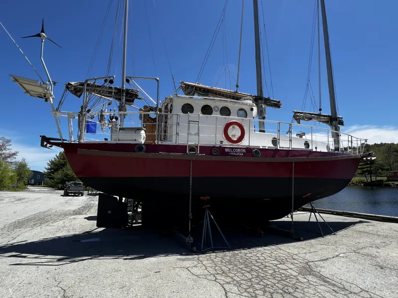Slide: The Image of Custom Seakindly Marine Tucker 52 2006 - 7