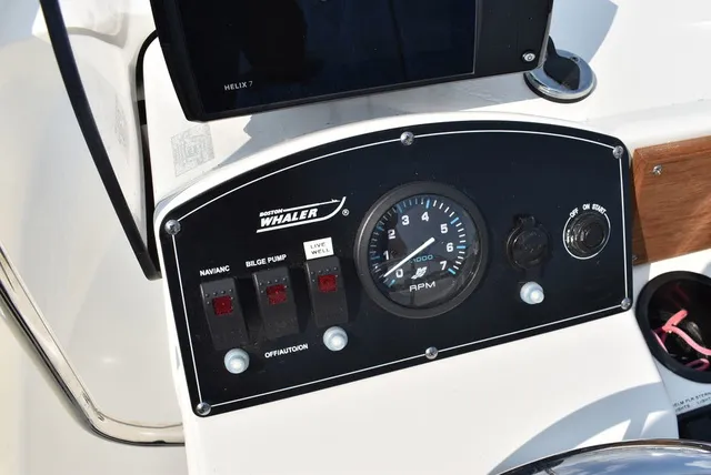 Slide: The Image of Boston Whaler 150 Montauk 2014 - 30