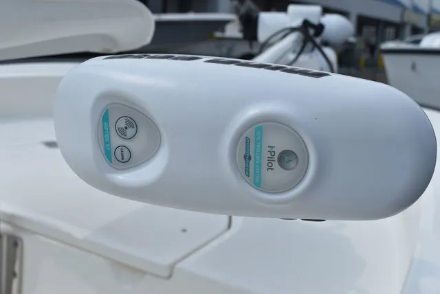 Slide: The Image of Boston Whaler 150 Montauk 2014 - 16