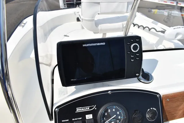 Slide: The Image of Boston Whaler 150 Montauk 2014 - 28