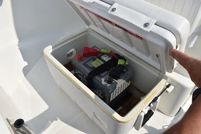 Slide: The Image of Boston Whaler 150 Montauk 2014 - 45
