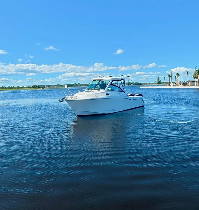 Slide: The Image of Boston Whaler 285 CONQUEST 2018 - 3