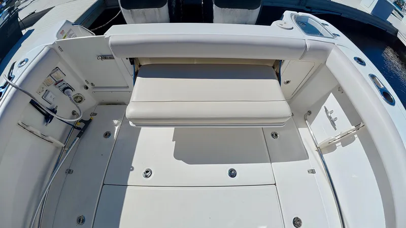 Slide: The Image of Boston Whaler 285 CONQUEST 2018 - 11