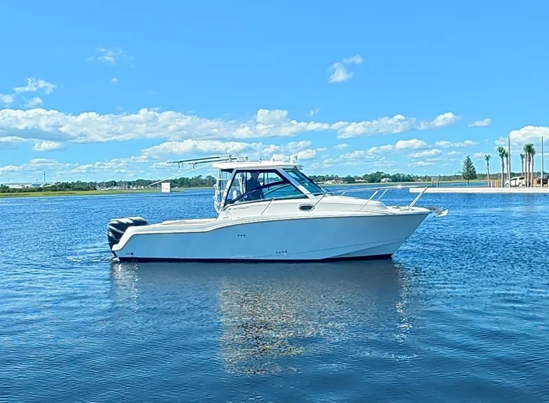 Slide: The Image of Boston Whaler 285 CONQUEST 2018 - 6