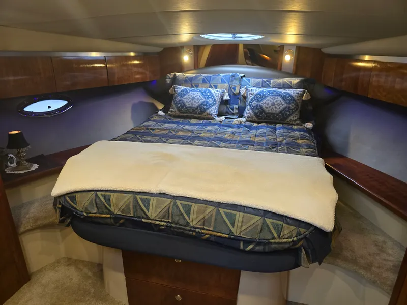 Slide: The Image of Cruisers 420 EXPRESS 2005 - 44